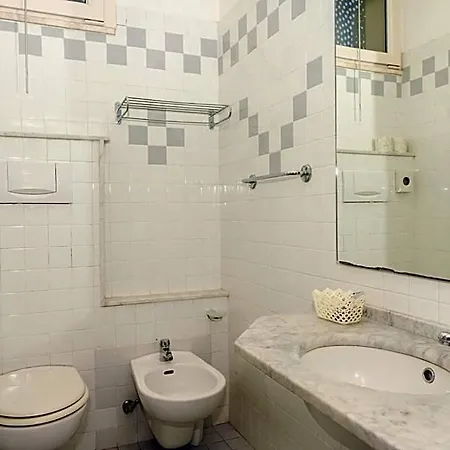Saint Louis Hotel 3*