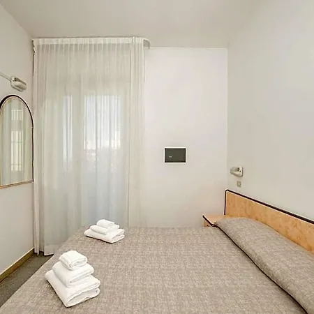 Saint Louis Hotel 3*