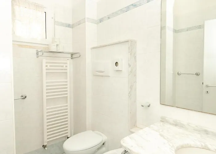 Saint Louis Hotell 3*